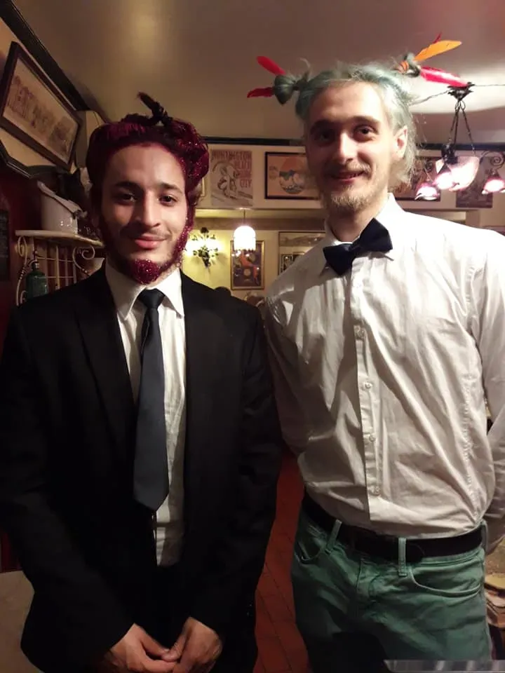 costume
